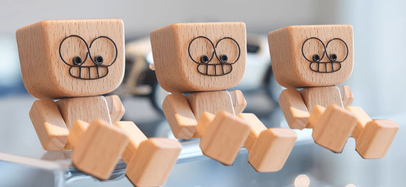 WiggleBuddy Wooden Figure